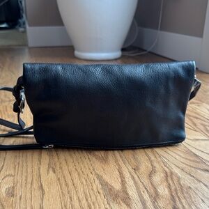 Minimalist Black Leather Crossbody Bag - Unbranded